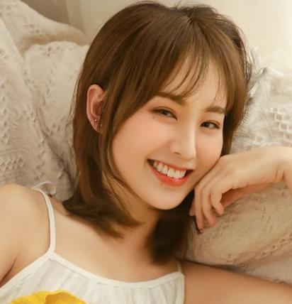 草莓丝瓜香蕉向日葵榴莲绿巨人优势点评：不仅可以免费看还能下载至本地!